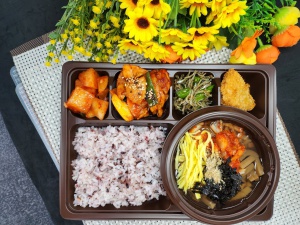 4만원 상당의 도시락 배달 서비스