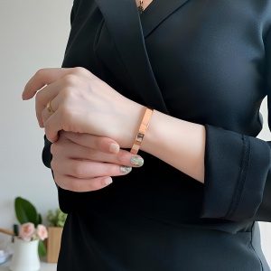 로즈골드 뱅글 팔찌