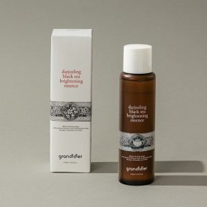 홍차 미백 에센스 146ml