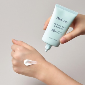 촉촉한 데일리 선크림 50ml