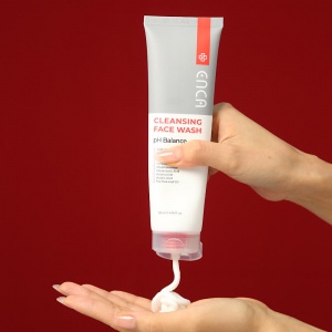 약알칼리성 클렌징폼 135ml+곤약스펀지