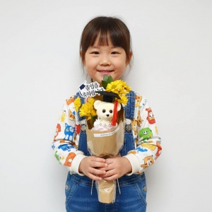 어린이 곰돌이 꽃다발