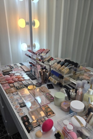 15만원 상당의 헤어 메이크업