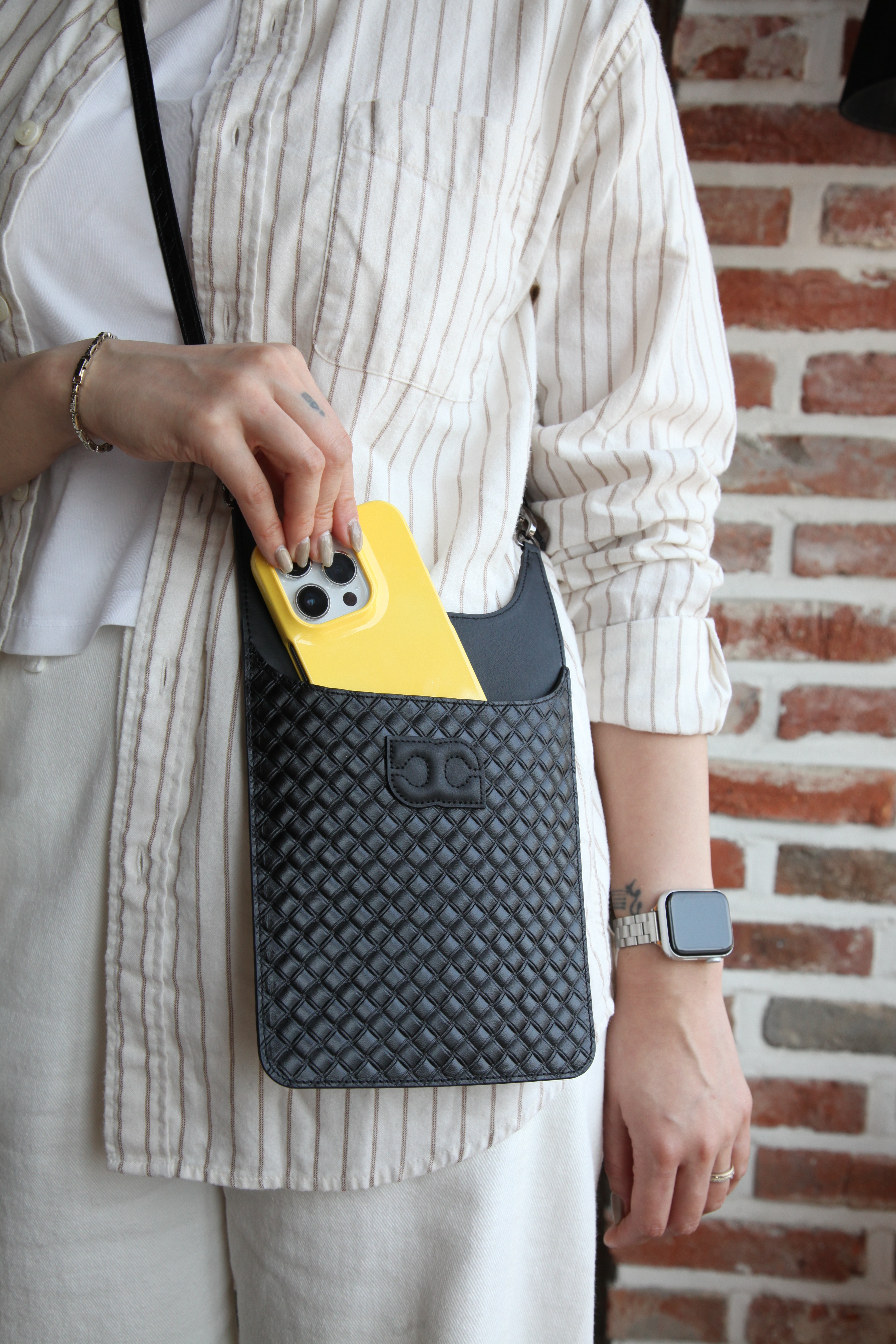 슬림핏 핸드폰가방